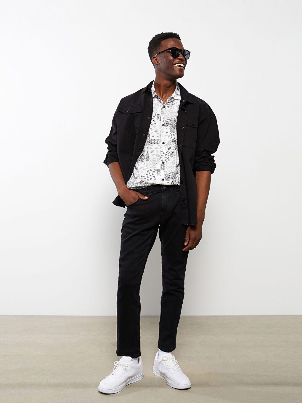 Siyah Slim Fit Erkek Jean Pantolon