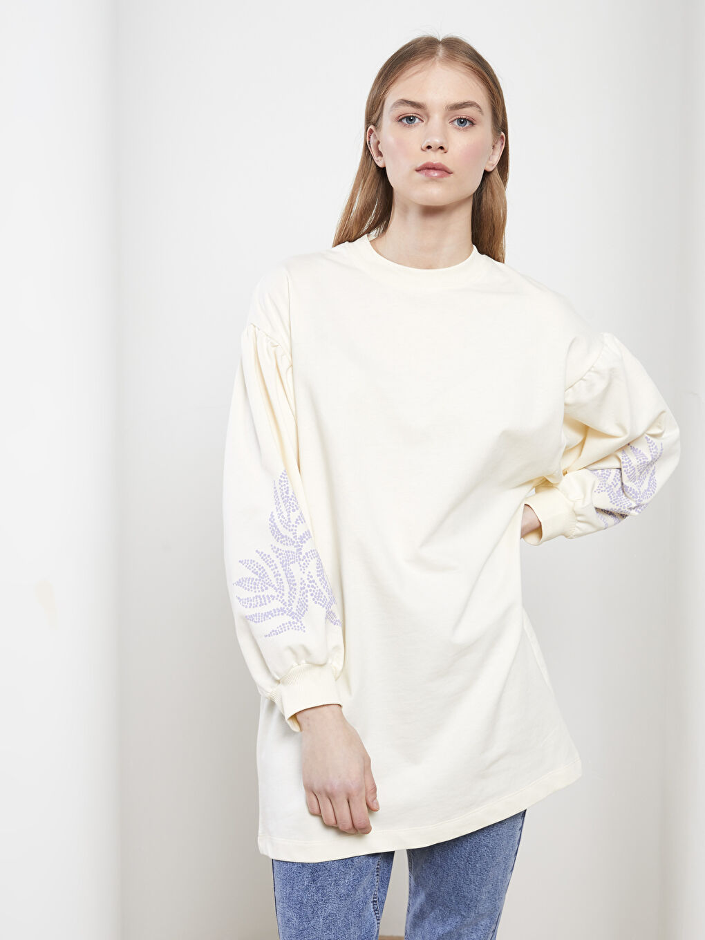 Bej Bisiklet Yaka Baskılı Uzun Kollu Oversize Kadın Sweatshirt Tunik-1