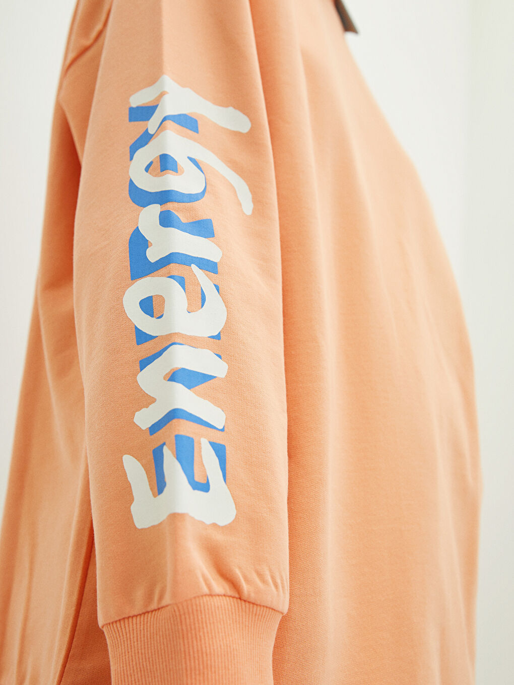 Pembe Bisiklet Yaka Baskılı Uzun Kollu Oversize Pamuklu Kadın Sweatshirt Tunik-2