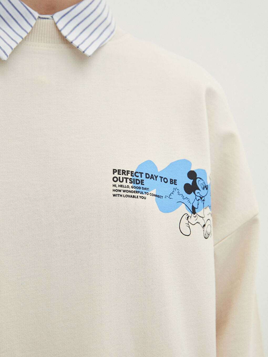 Bej Bisiklet Yaka Mickey Mouse Baskılı Uzun Kollu Oversize Pamuklu Kadın Sweatshirt Tunik-3