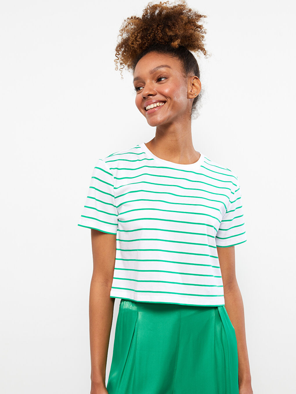 Кроп-топ с коротким рукавом, полосатый, с круглым вырезом для женщин-1