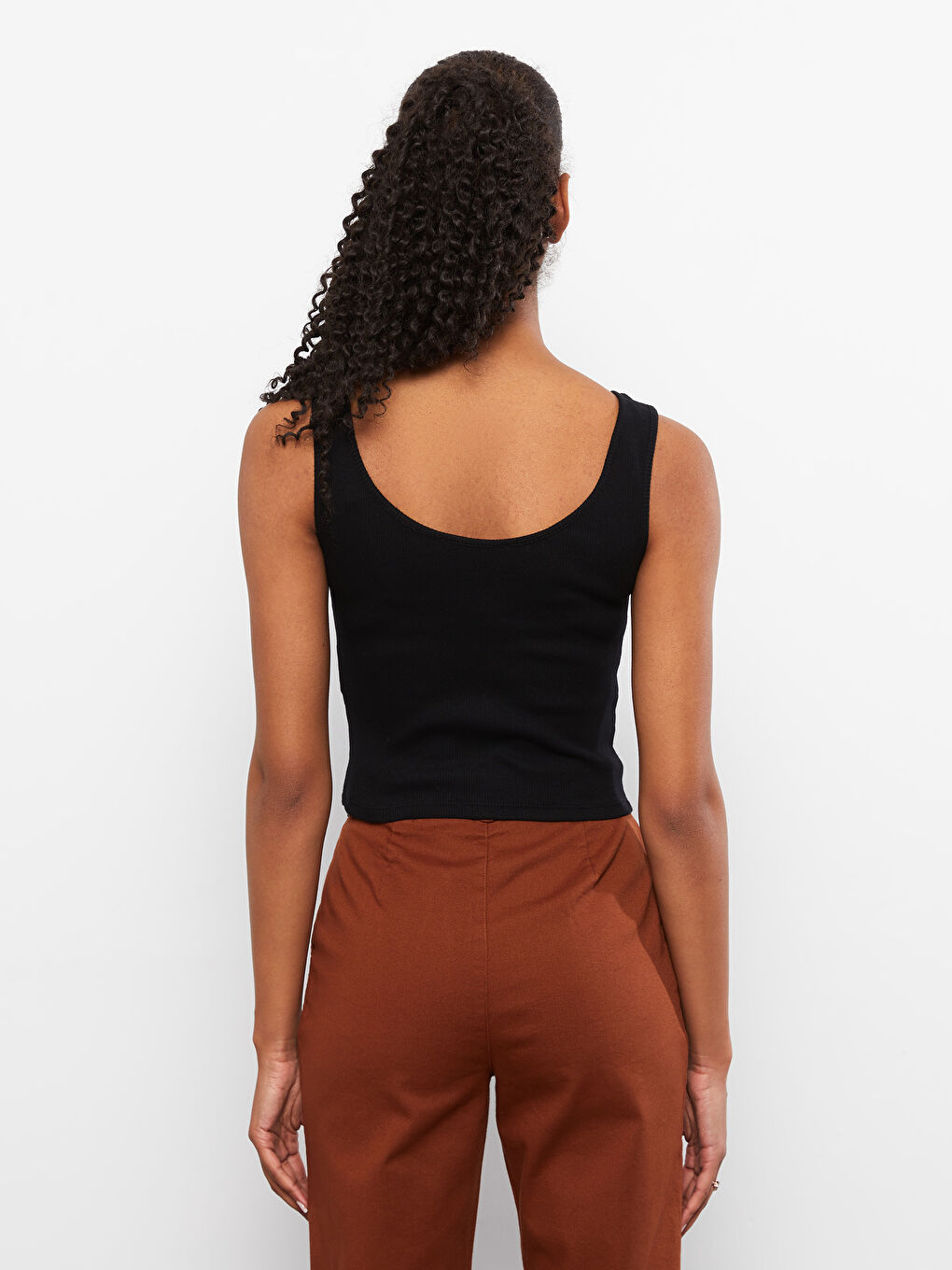 Women U Neck Sleeveless Plain Singlet-4