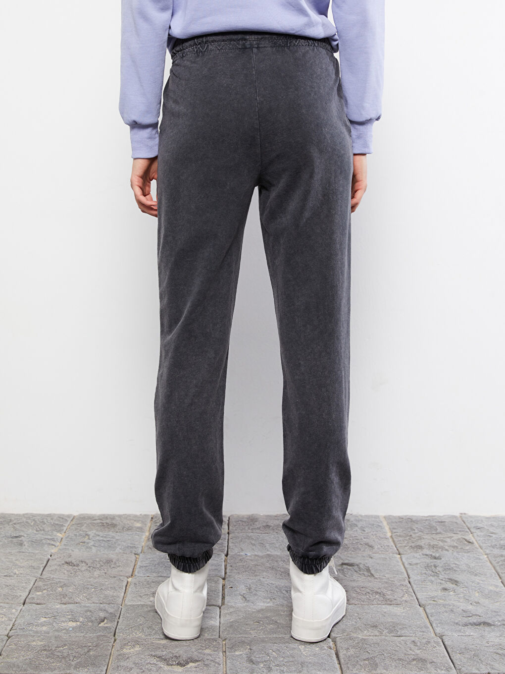 Elastic Waist Regular Pocket Detailed Women's Sweatpants-4