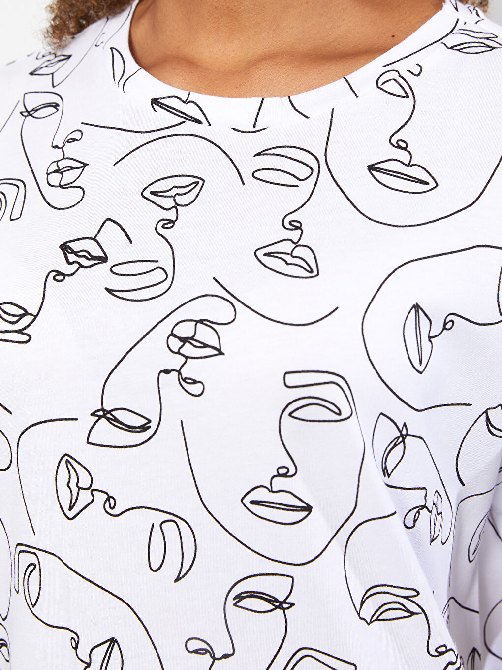 Beyaz Bisiklet Yaka Baskılı Kısa Kollu Pamuklu Kadın Tişört-3