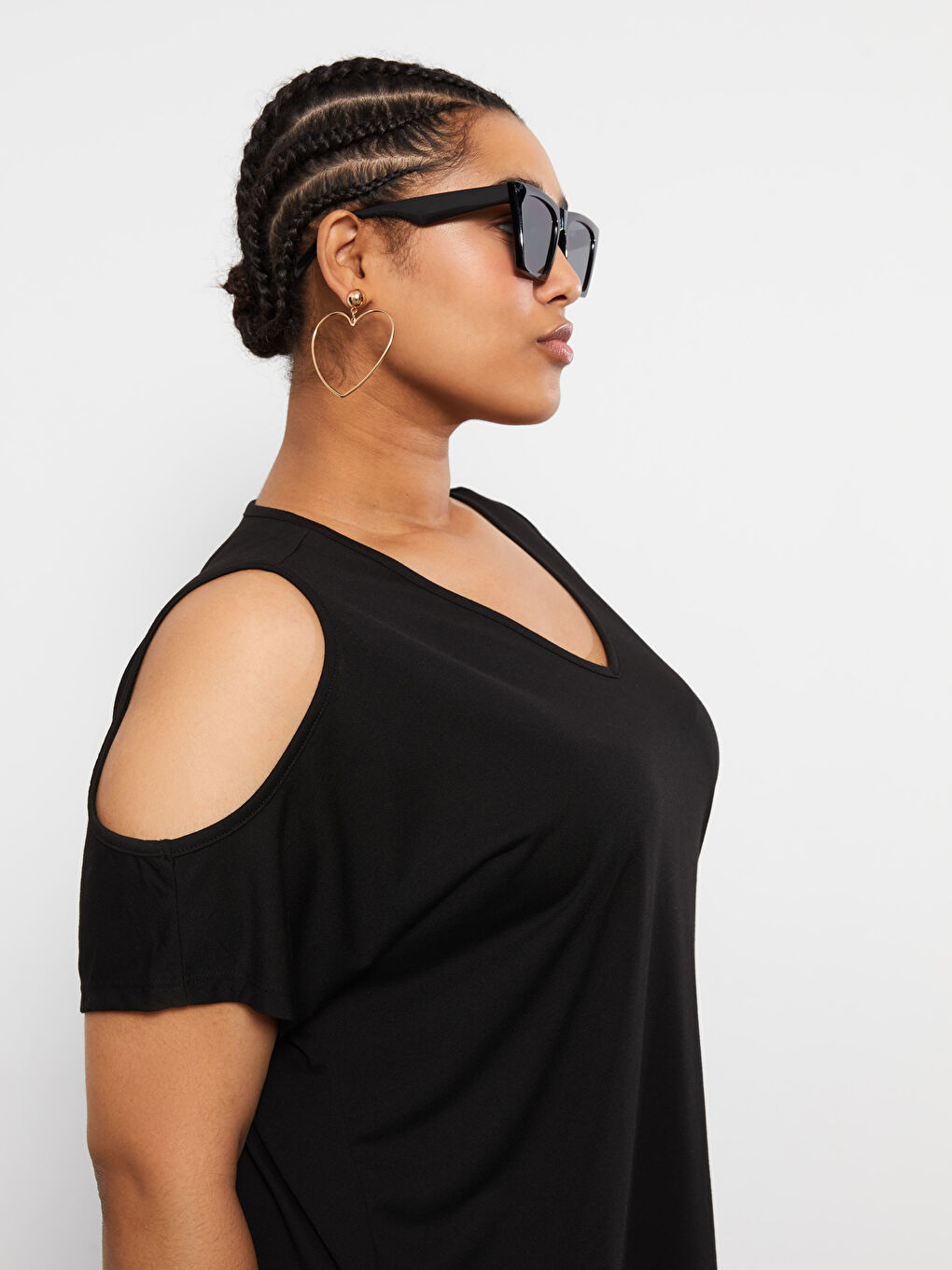 Plus Size V Neck Straight Short Sleeve Women T-Shirt