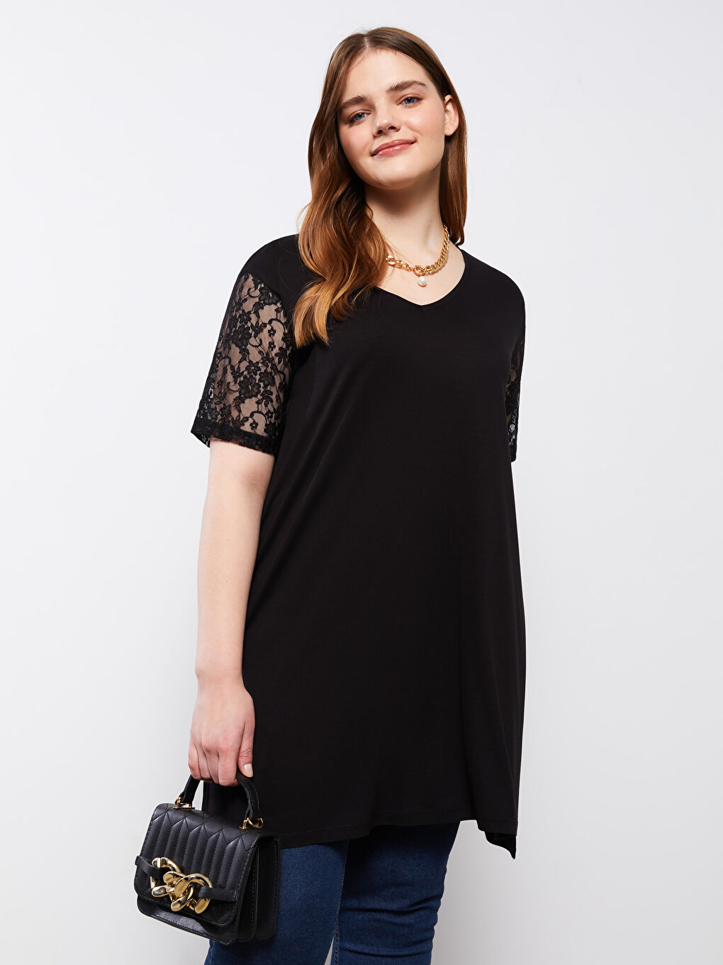 Siyah Büyük Beden V Yaka Düz Kısa Kollu Kadın Tişört-2