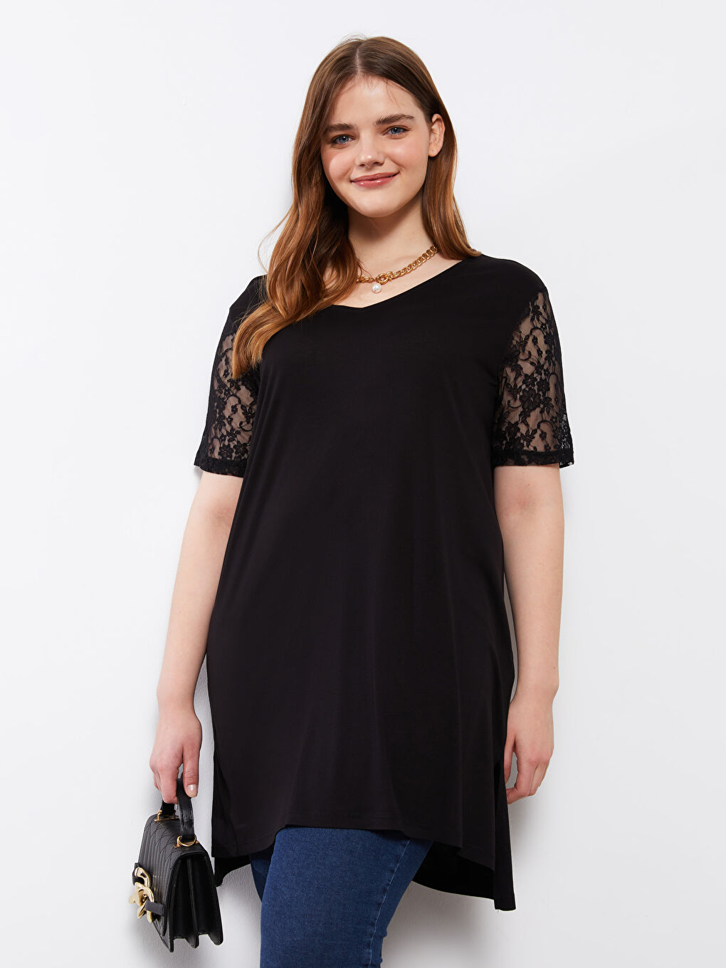 Siyah Büyük Beden V Yaka Düz Kısa Kollu Kadın Tişört-5