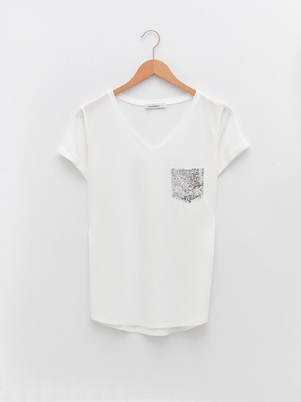 Beyaz V Yaka Pul Payet Detaylı Kısa Kollu Kadın Tişört-5