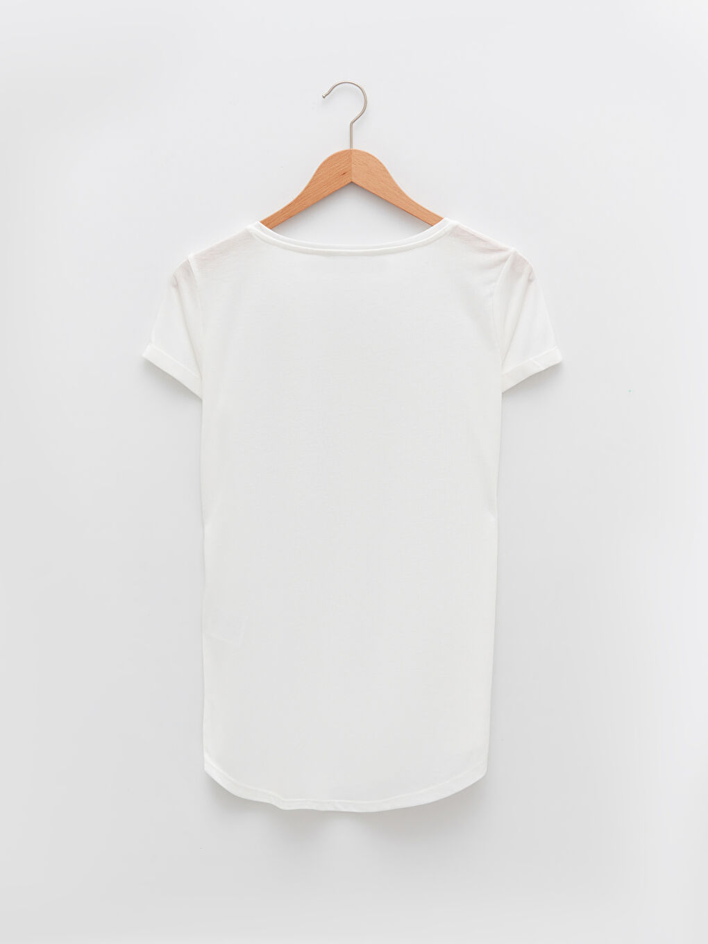 Beyaz V Yaka Pul Payet Detaylı Kısa Kollu Kadın Tişört-6