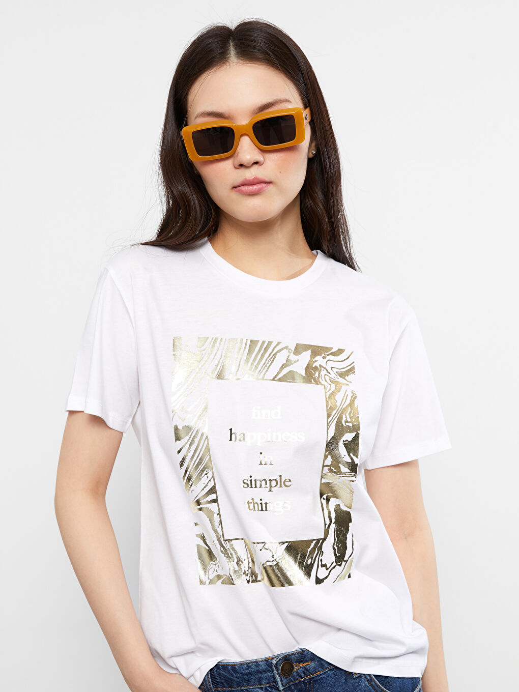 Beyaz Bisiklet Yaka Baskılı Kısa Kollu Pamuklu Kadın Tişört-1