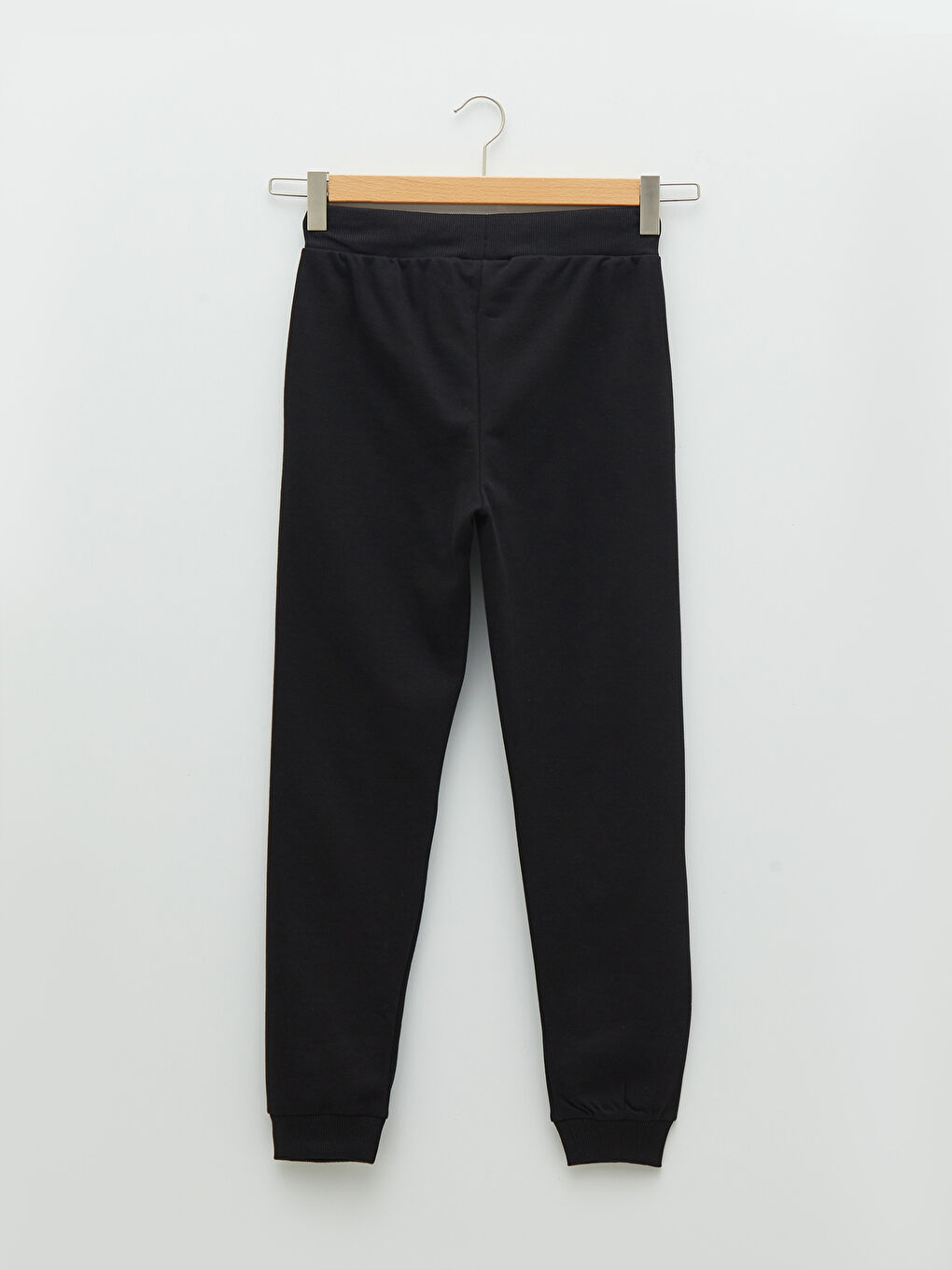 بنطال رياضي بخصر مطاطي مطبوع بحروف مع تفاصيل جيب للسيدات-6