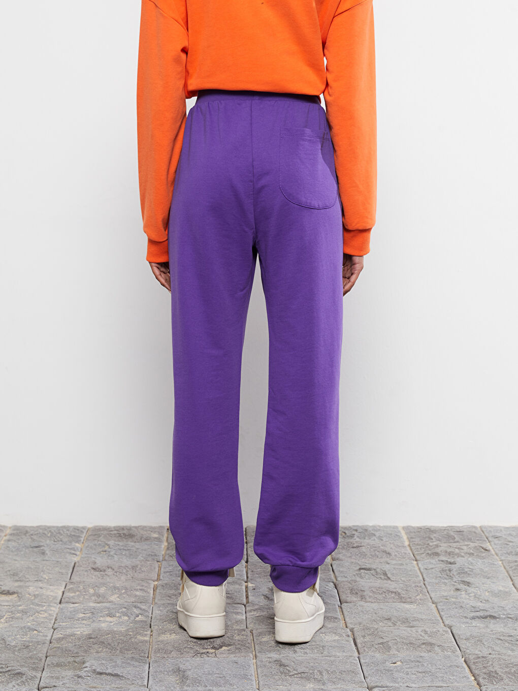 Elastic Waist Regular Pocket Detailed Women's Jogger Sweatpants-4