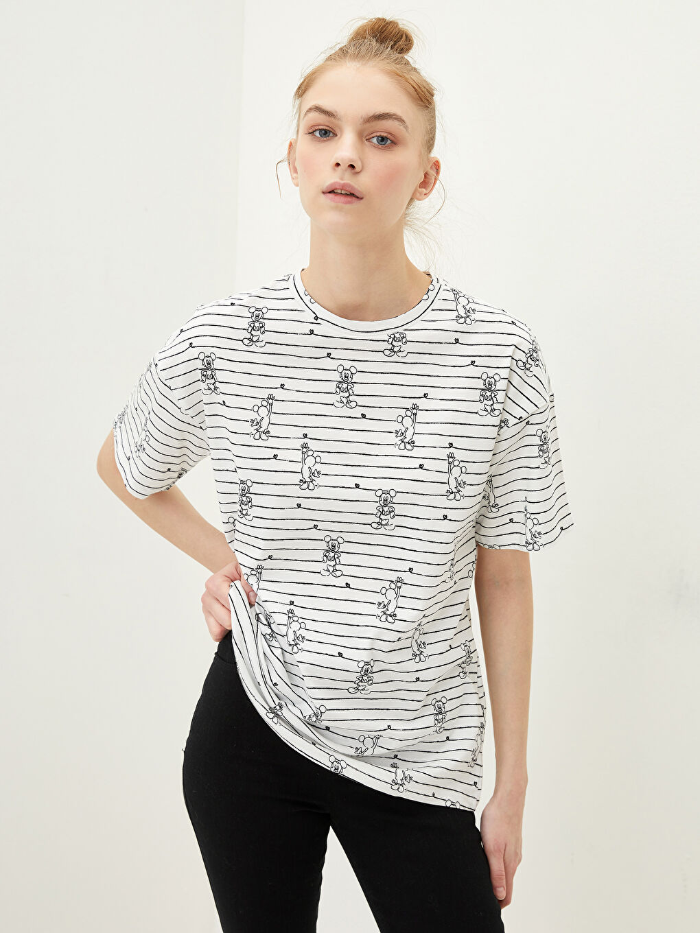 Crew Neck Mickey Mouse Printed Short Sleeve Women's T-Shirt-1