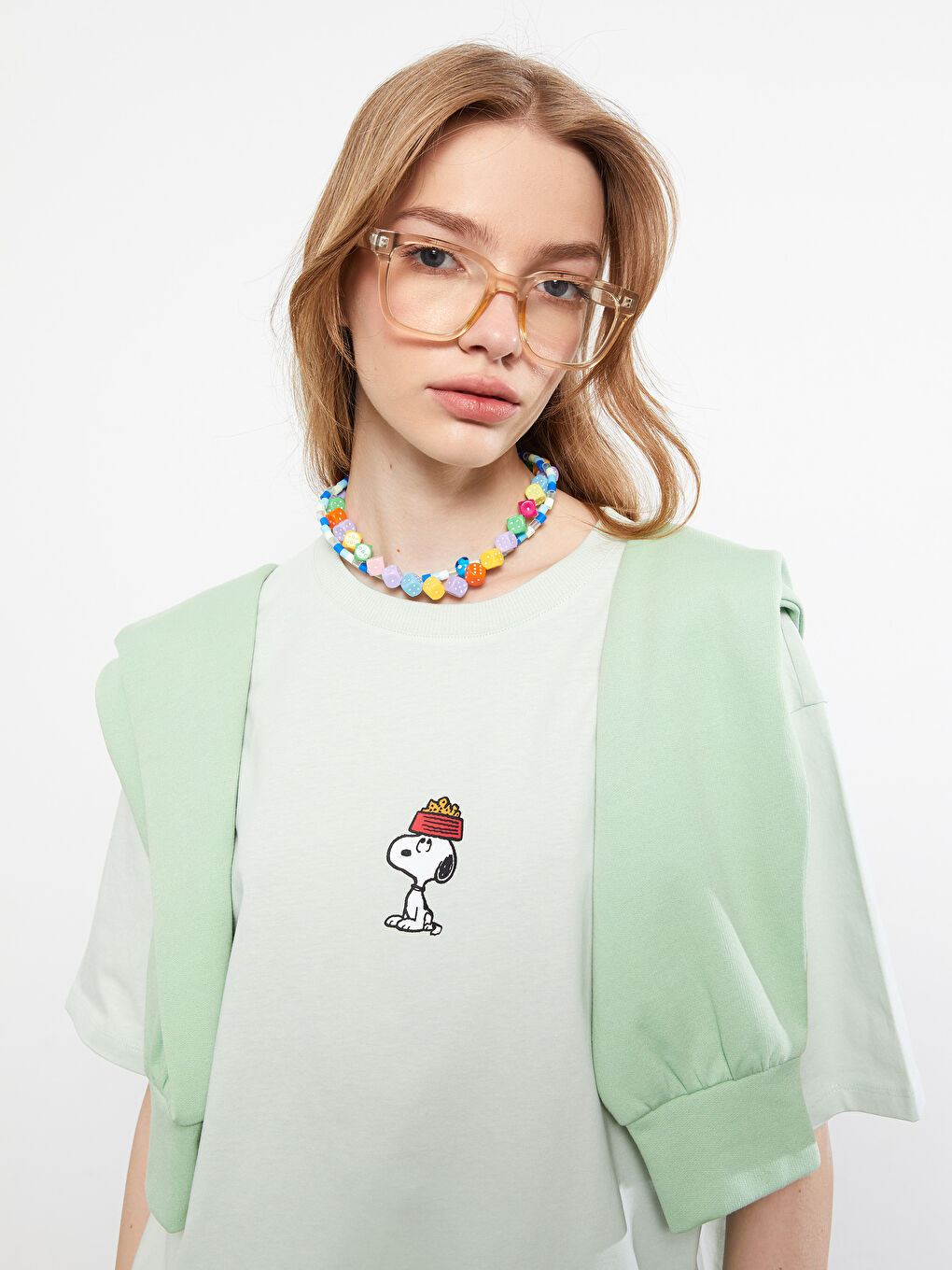 تيشيرت قطن كم قصير مطبوع بياقة دائرية للسيدات سنوبي