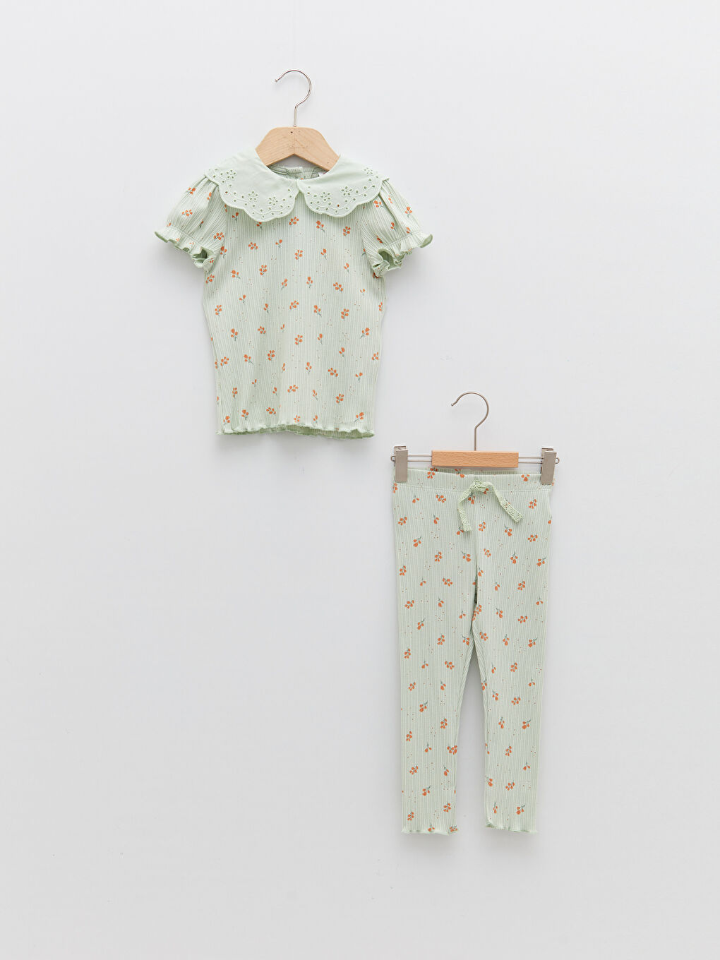 Bebe Collar Short Sleeve Printed Baby Girl T-Shirt and Tights 2-Pack Set