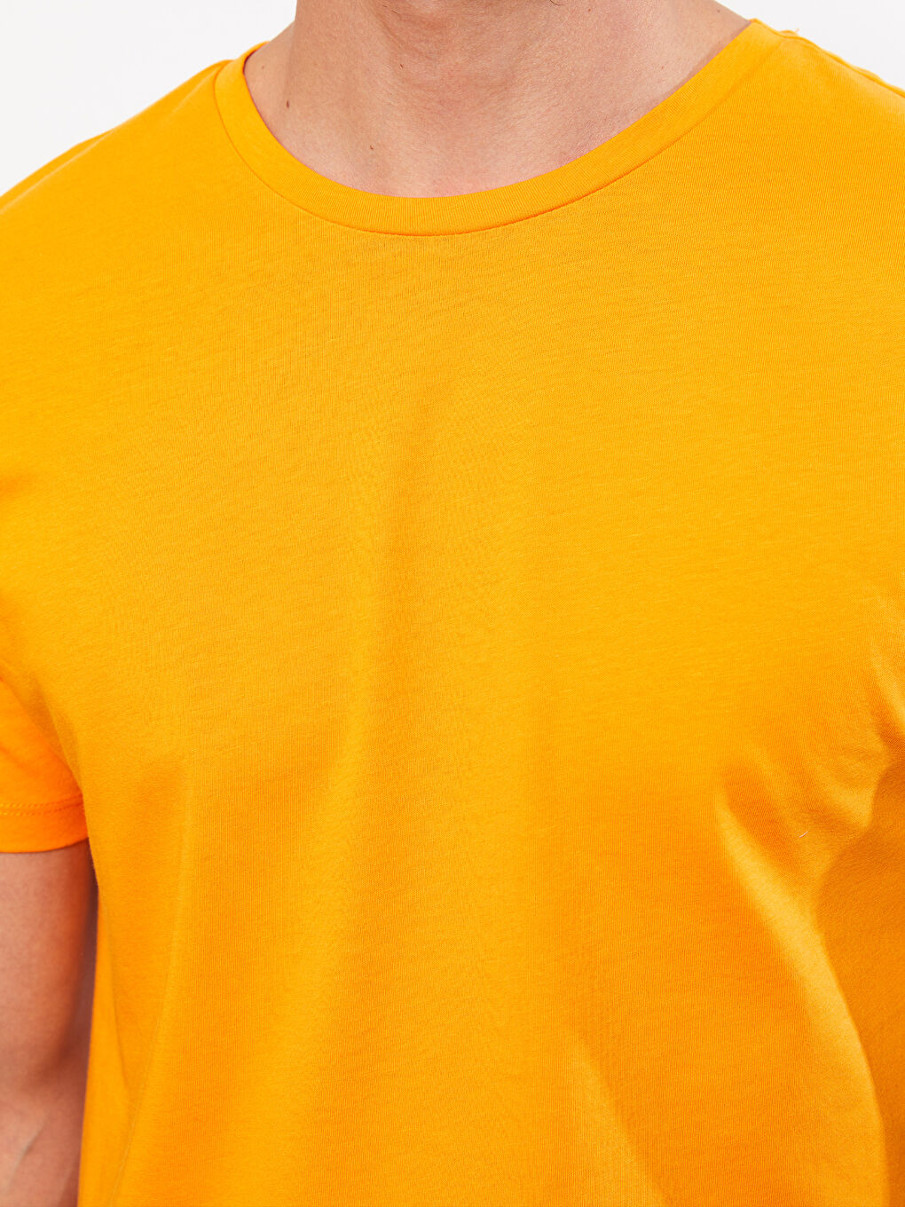 Turuncu Bisiklet Yaka Kısa Kollu Basic Penye Erkek Tişört-2