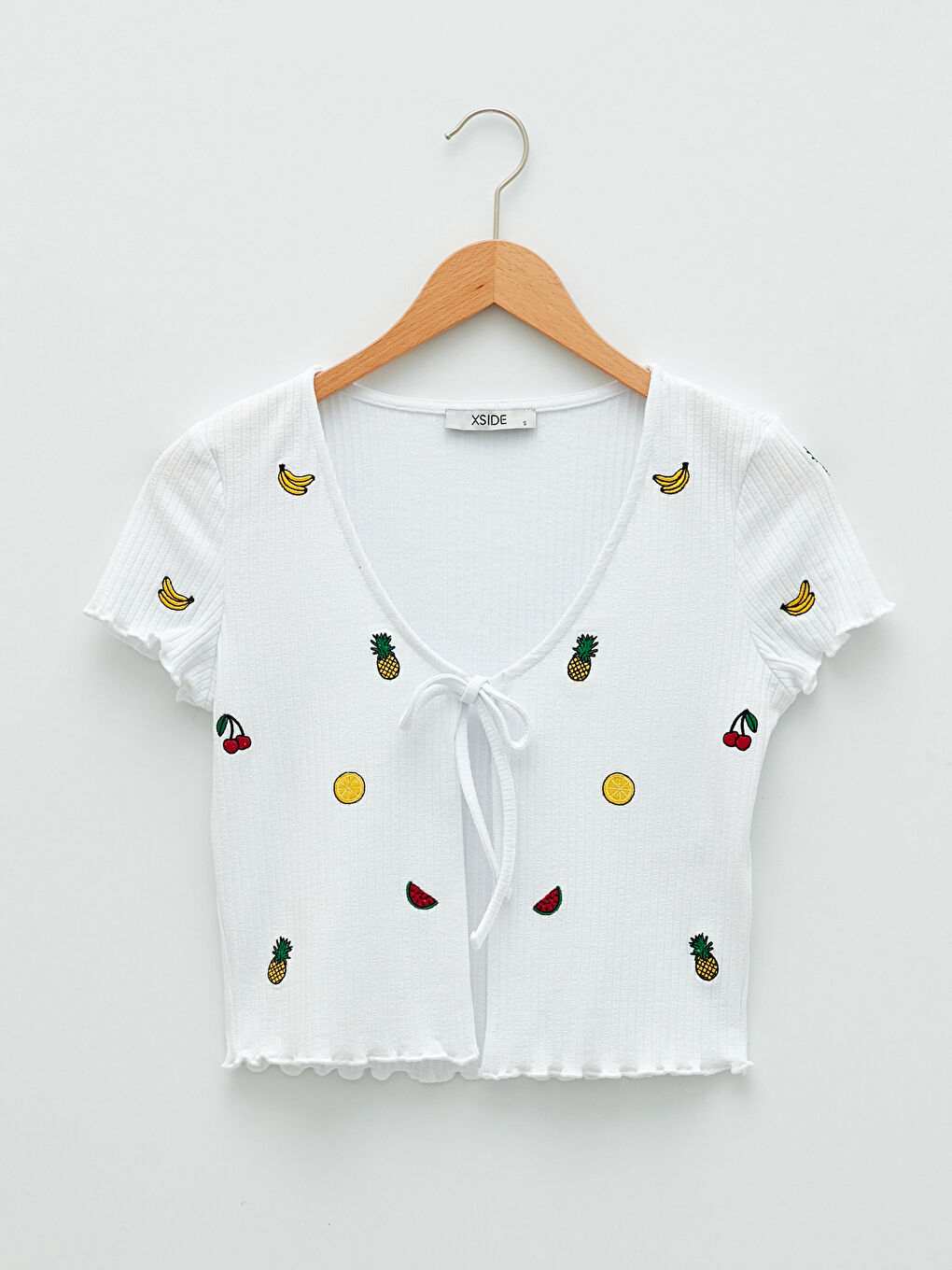 Beyaz V Yaka Nakışlı Kısa Kollu Crop Kadın Hırka-5