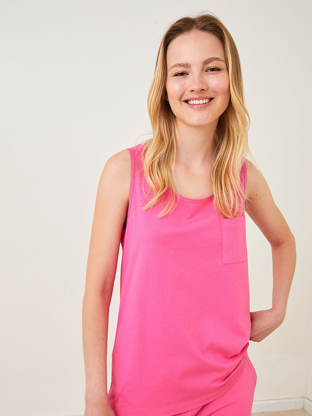 LCW DREAM Pembe U Yaka Düz Kolsuz Pamuklu Kadın Pijama Takımı - 1