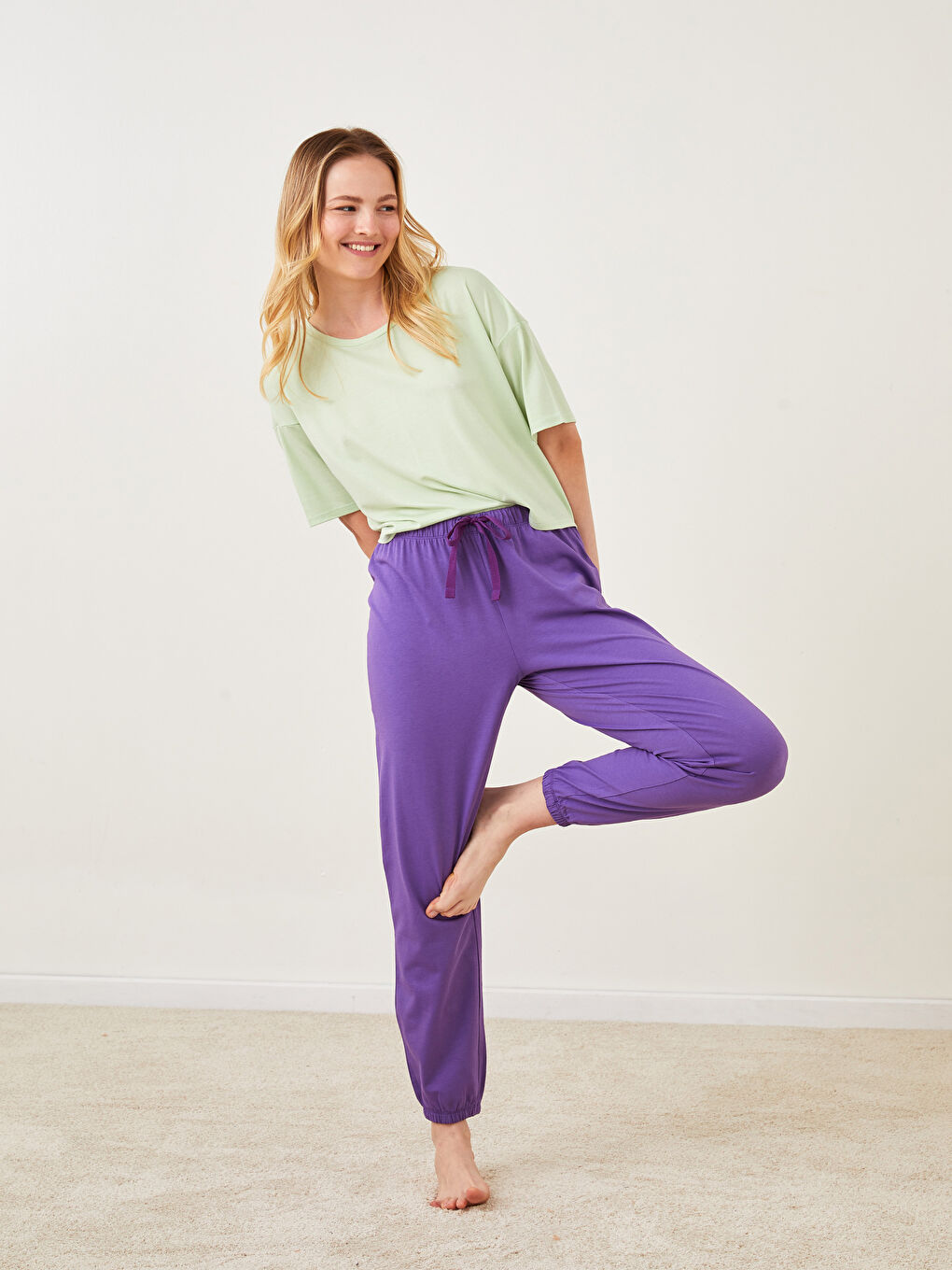 LCW DREAM Mor Beli Lastikli Düz Pamuklu Kadın Jogger Pijama Alt