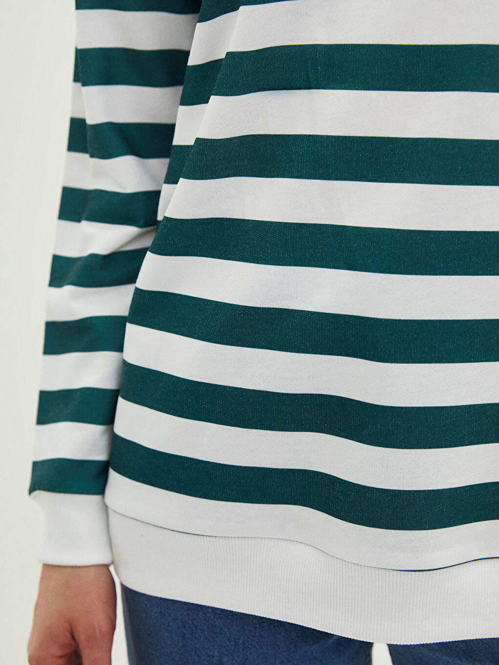 Yeşil Bisiklet Yaka Çizgili Uzun Kollu Kadın Sweatshirt-3