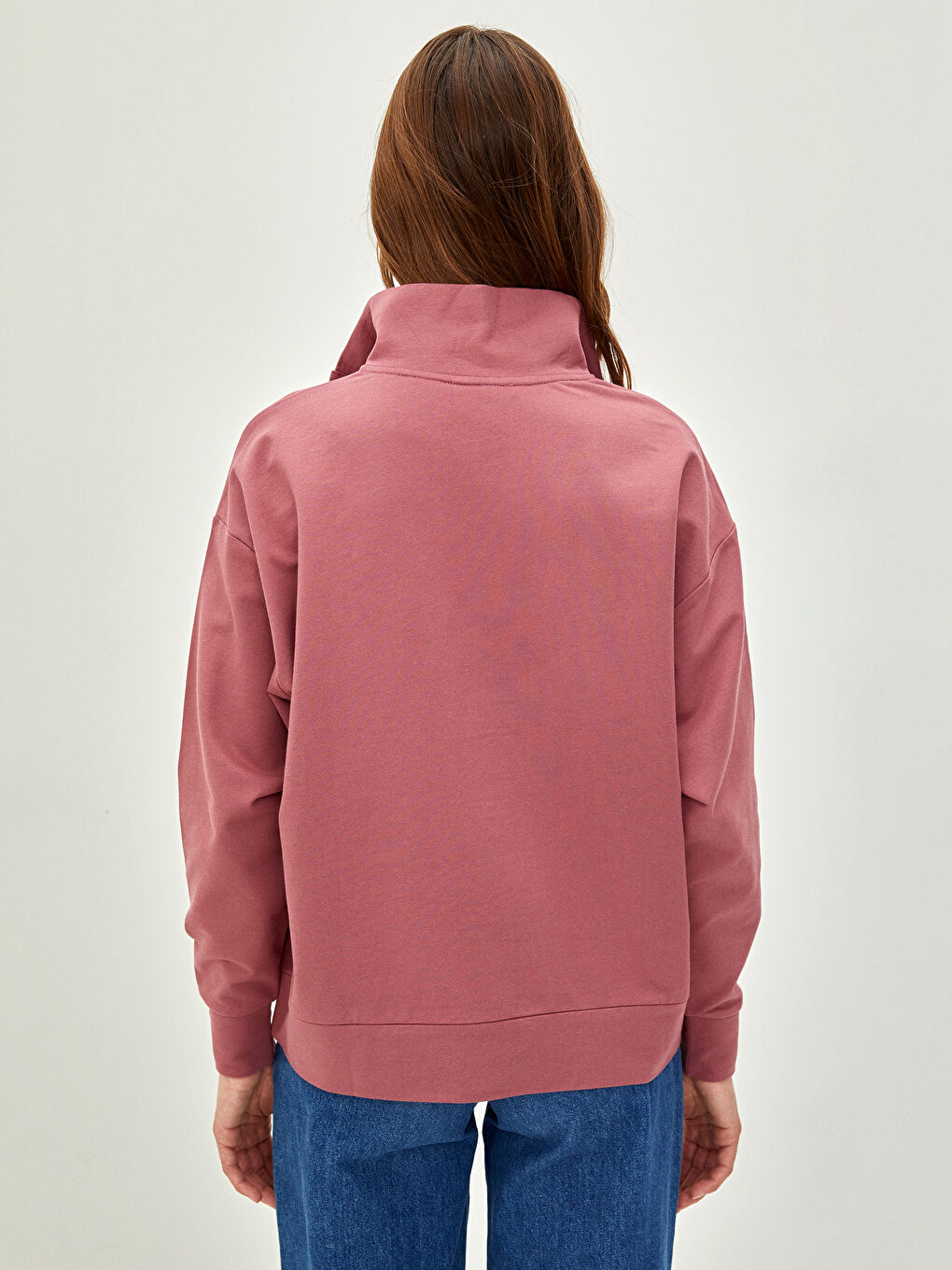 Ženska dukserica sa uspravnom kragnom, dugim rukavima i od pamuka-4