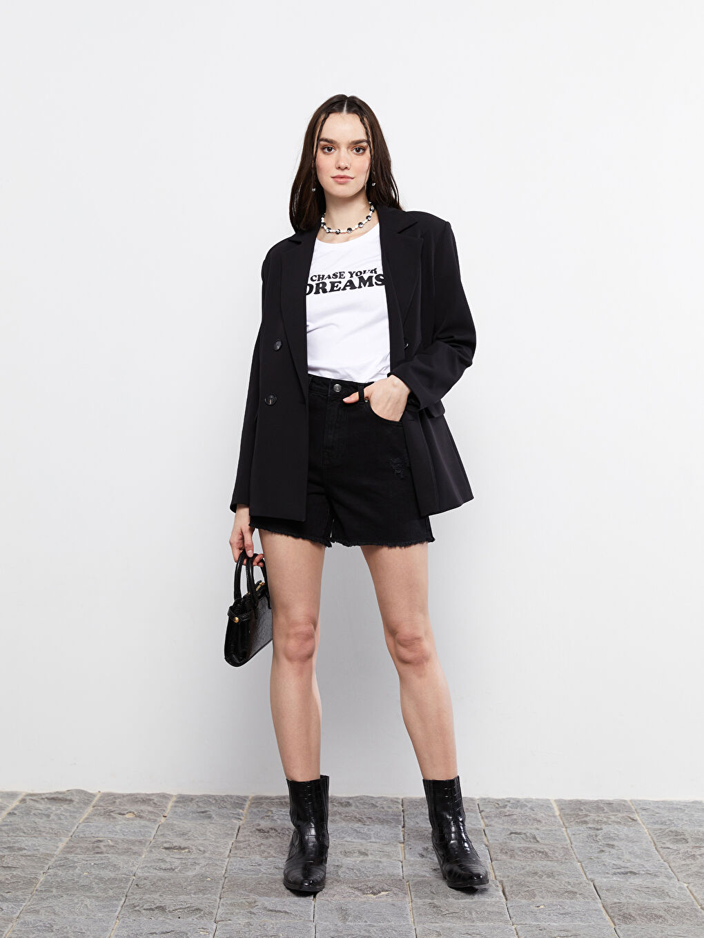 Beyaz Bisiklet Yaka Yazı Baskılı Kısa Kollu Pamuklu Kadın Tişört-2