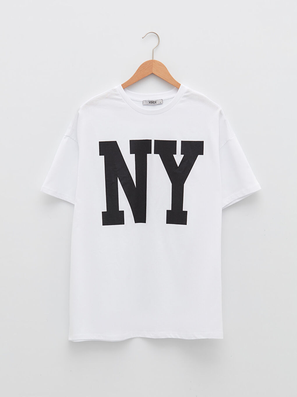 Beyaz Bisiklet Yaka Baskılı Kısa Kollu Oversize Pamuklu Kadın Tişört-4