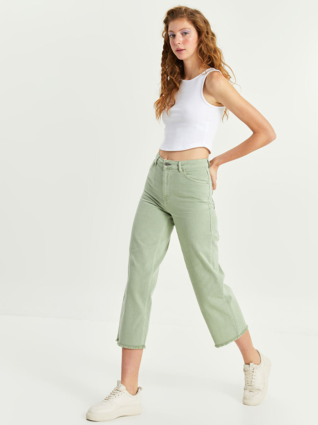 Beyaz Kadın Bisiklet Yaka Düz Kolsuz Crop-2