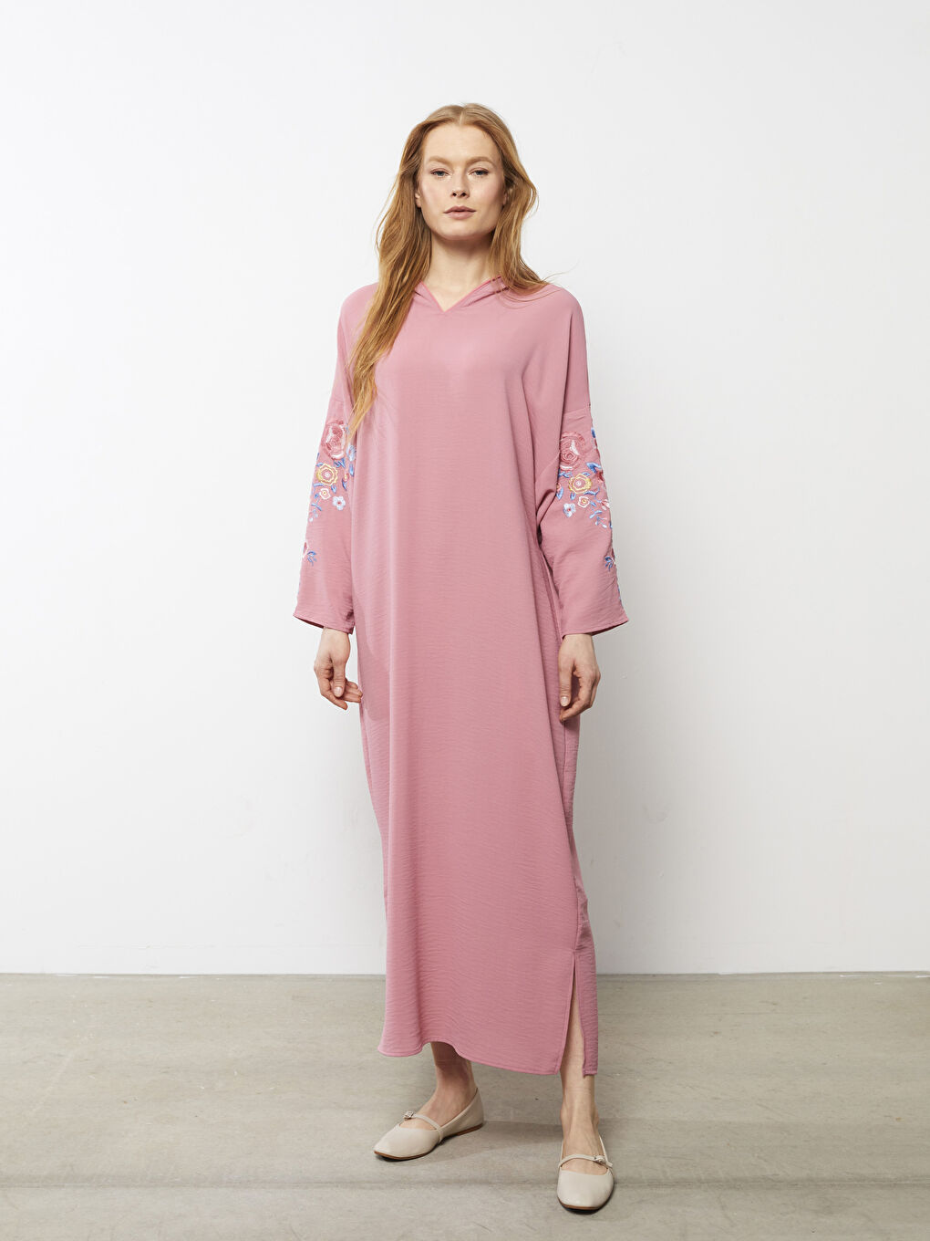 Pembe Kapüşonlu Nakışlı Uzun Kollu Kadın Elbise-3