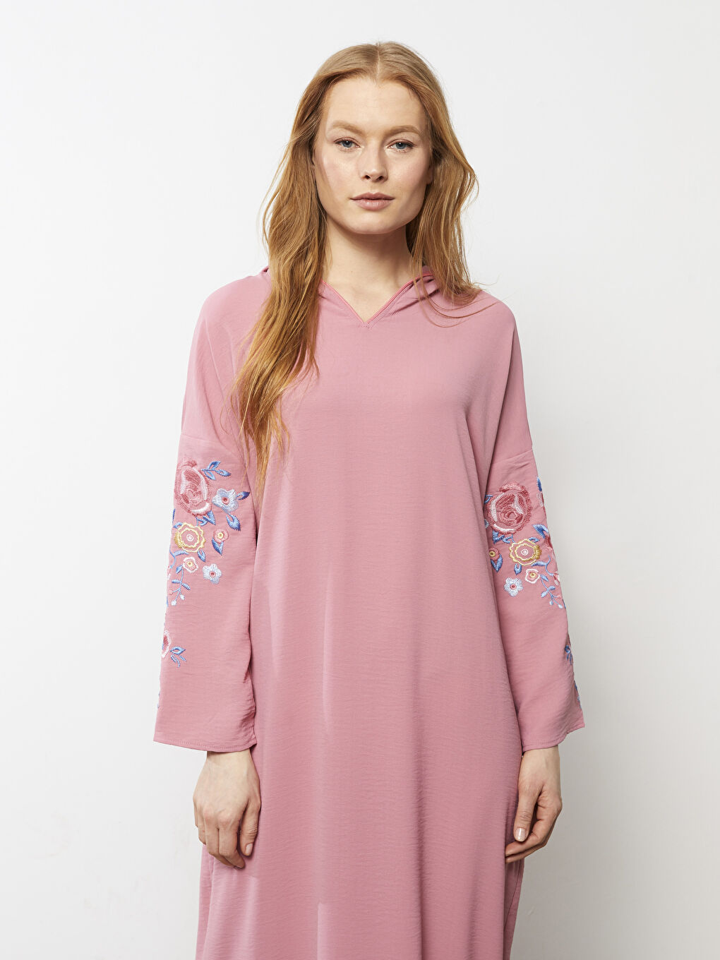 Pembe Kapüşonlu Nakışlı Uzun Kollu Kadın Elbise-5