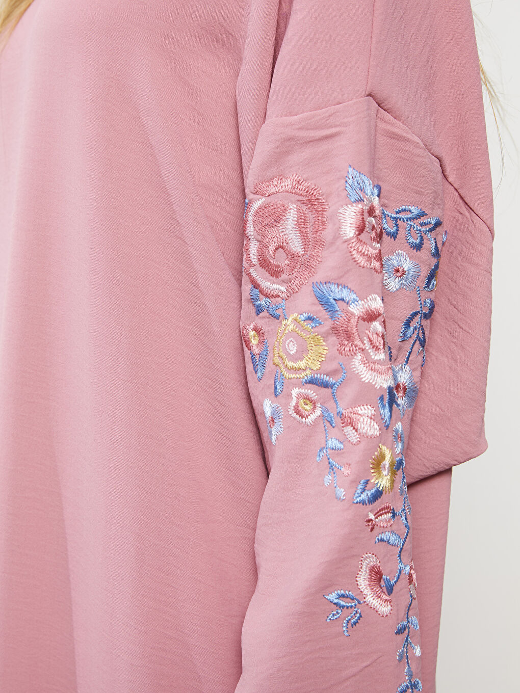 Pembe Kapüşonlu Nakışlı Uzun Kollu Kadın Elbise-7