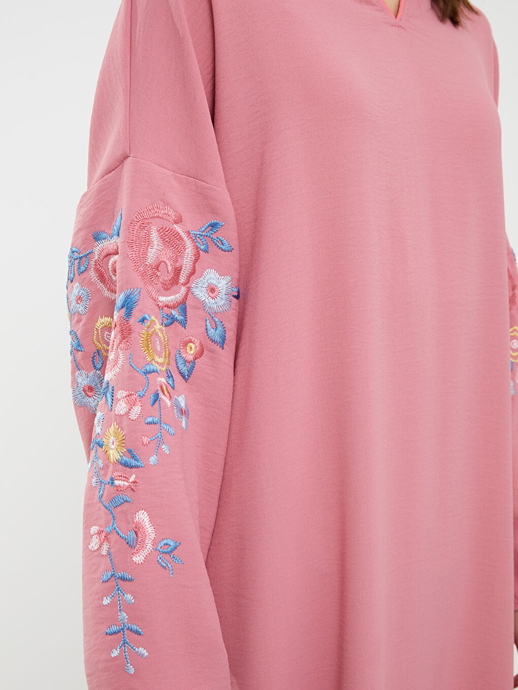 Pembe Kapüşonlu Nakışlı Uzun Kollu Kadın Elbise-6