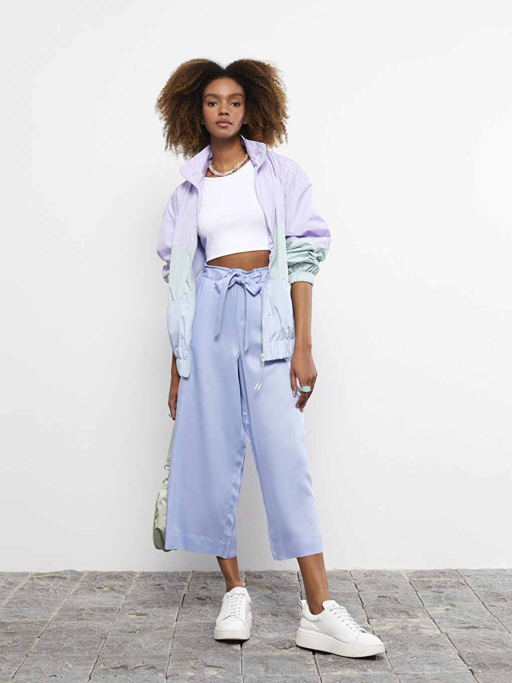 Lila Dik Yaka Renk Bloklu Uzun Kollu Kadın Yağmurluk-2