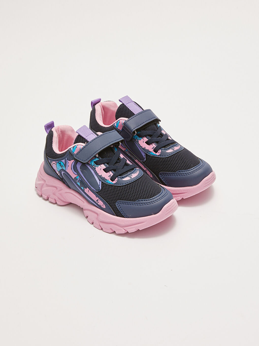 LC Waikiki Lace-Up And Hook and Loop Thick Sole Girls' Sports Shoes -S2GK23Z4-CRP