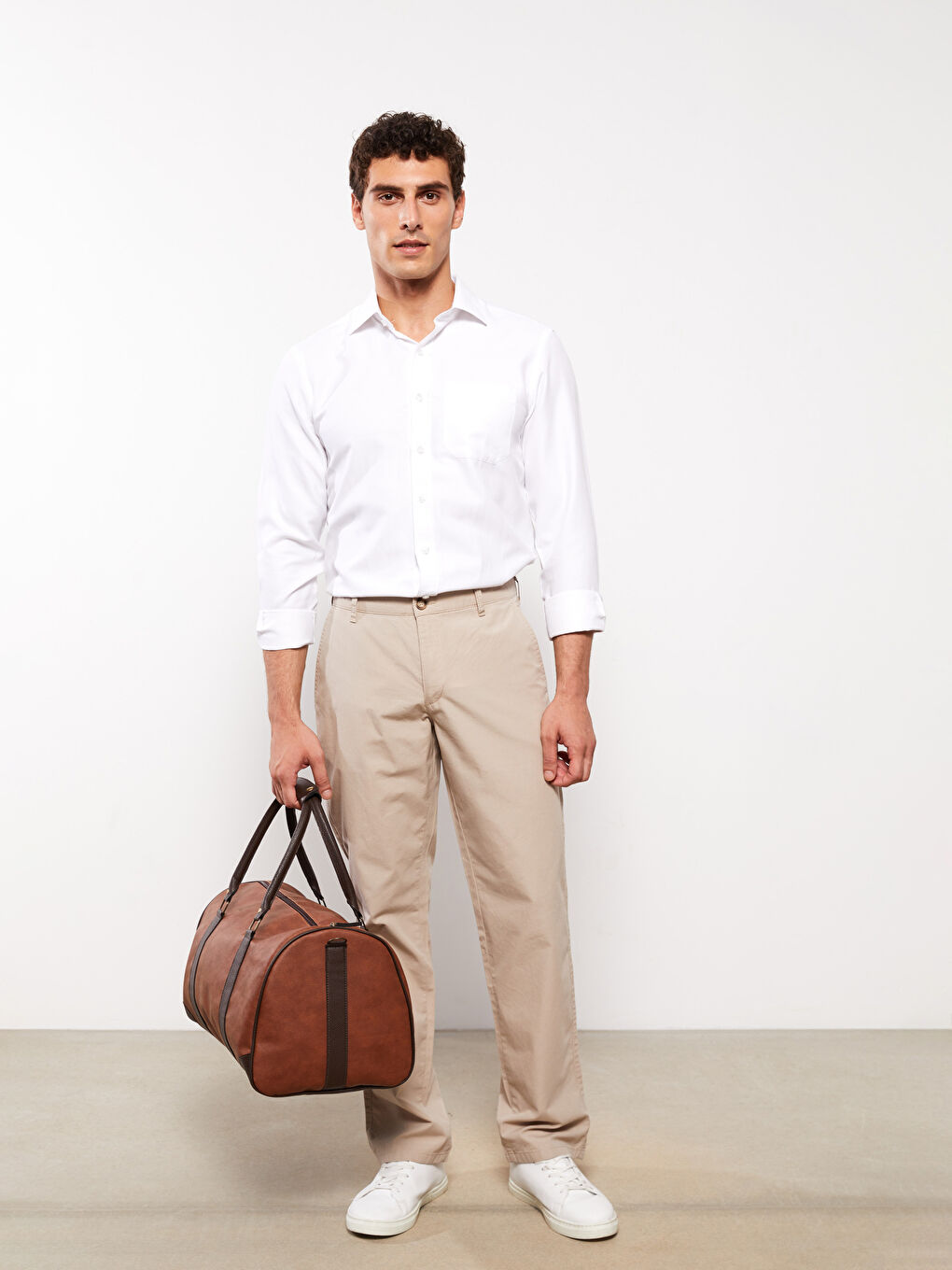 LCWAIKIKI Classic Wide Fit Men's Chino Trousers -S2GK26Z8-KA5