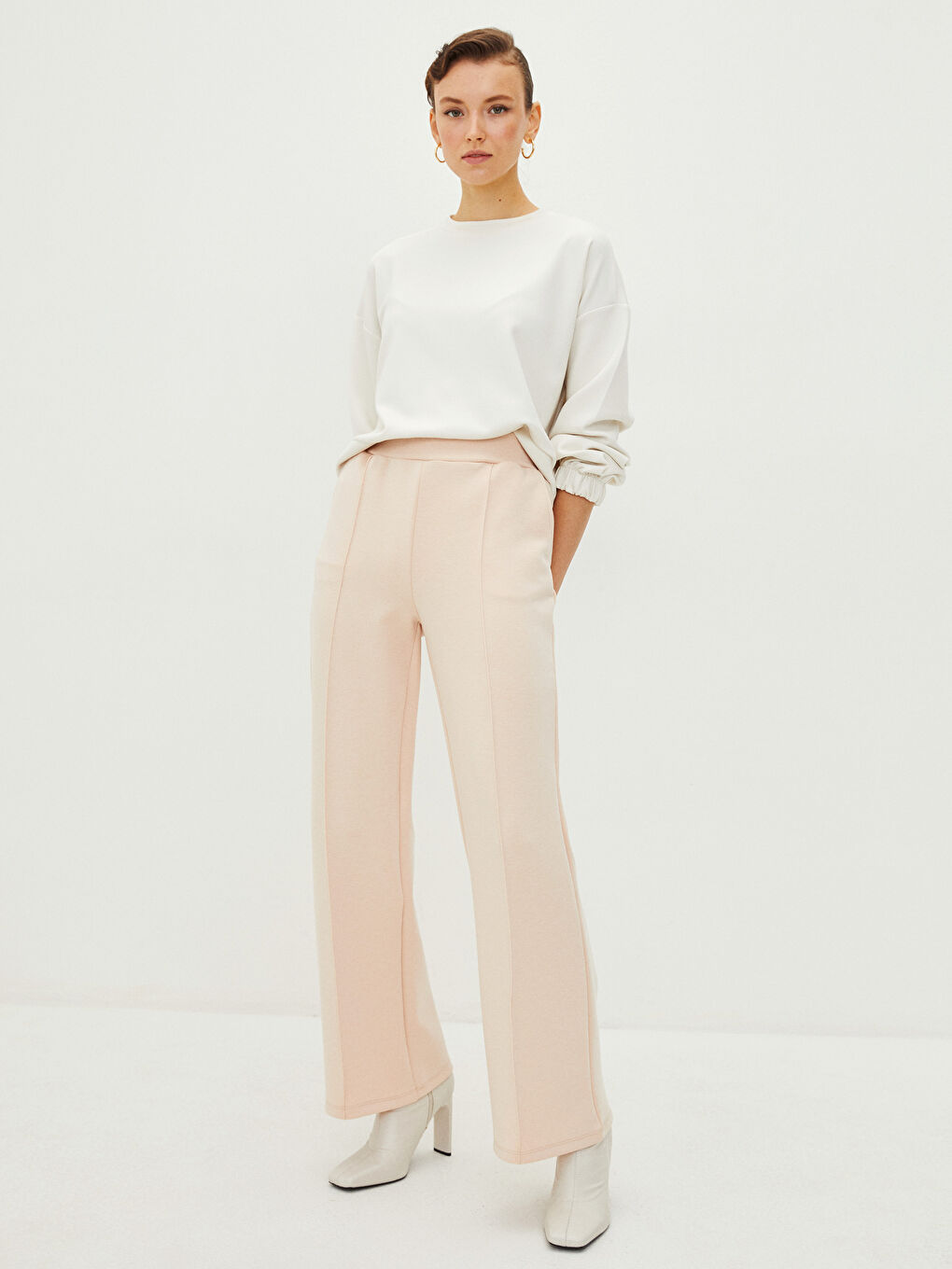 Women's Elasticated Waist Plain Sweatpants-3