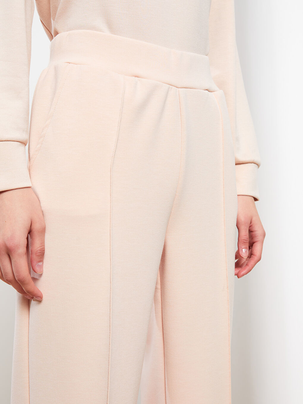 Women's Elasticated Waist Plain Sweatpants-4