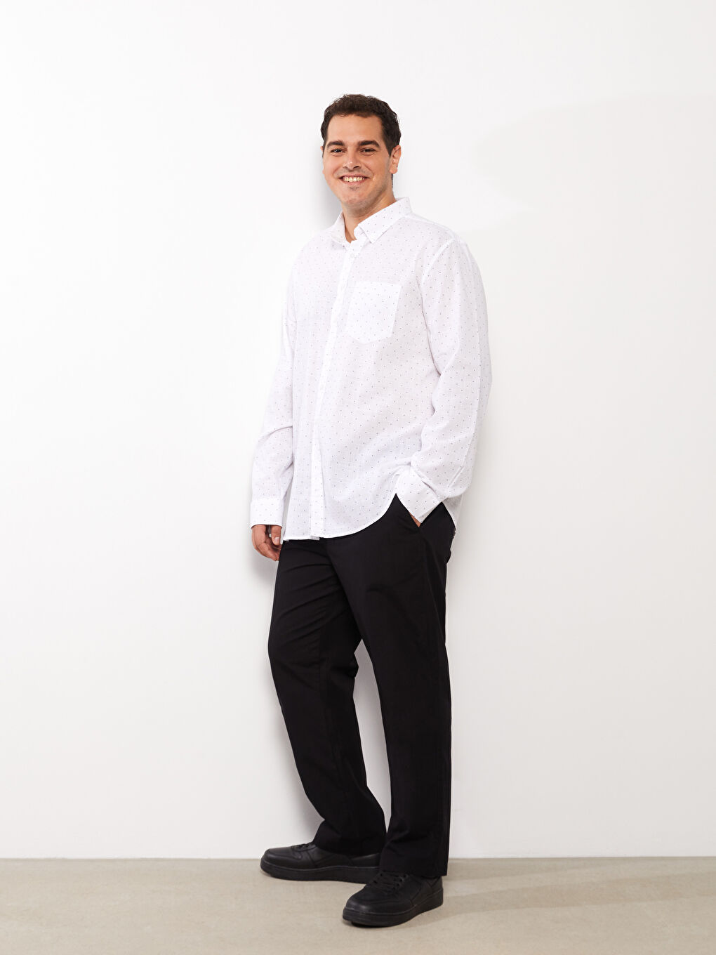 Siyah Rahat Kalıp Erkek Chino Pantolon