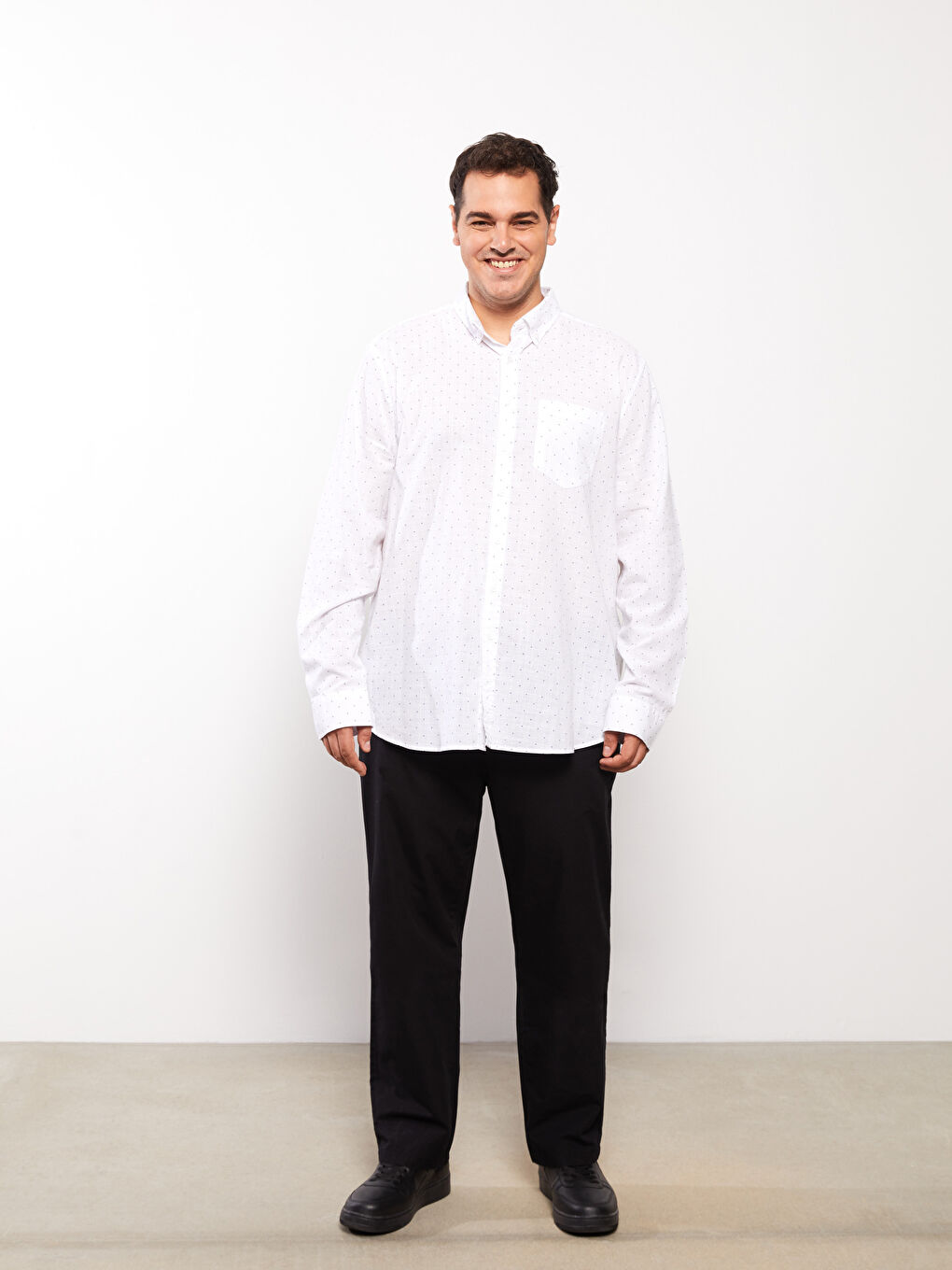 Siyah Rahat Kalıp Erkek Chino Pantolon-1