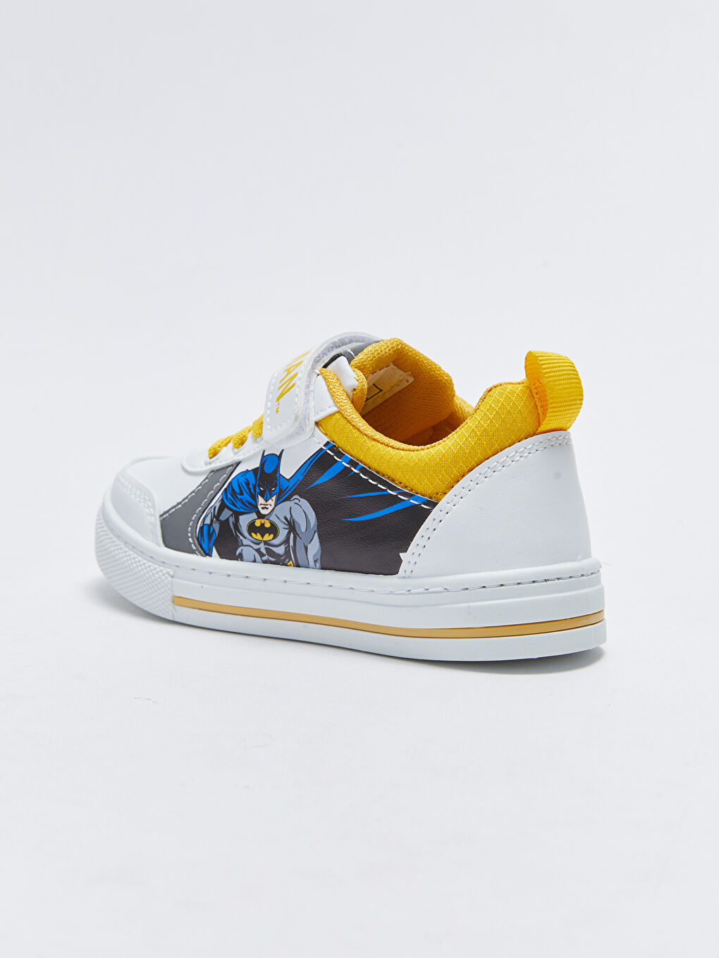 LCW STEPS Batman Licensed Lace-Up and Velcro Boy Sports Shoes -S2GL45Z4-J5E