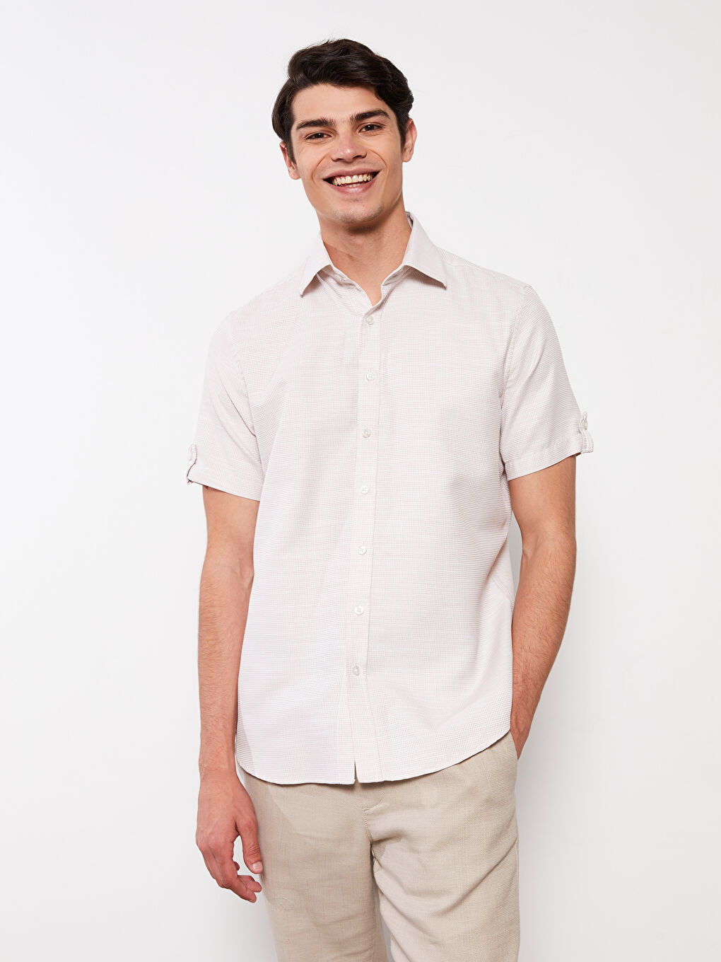 قميص رجالي بكم قصير بقماش دوبي بقصة عادية-1