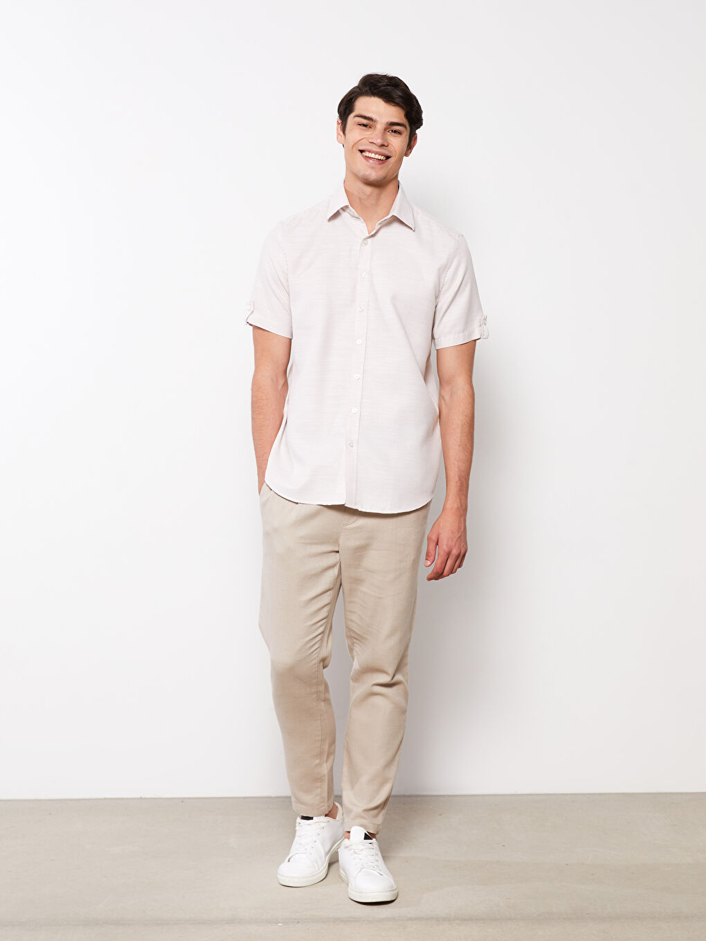 قميص رجالي بكم قصير بقماش دوبي بقصة عادية-2