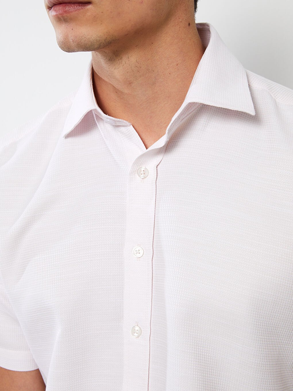 Pembe Regular Fit Kısa Kollu Armürlü Erkek Gömlek-3