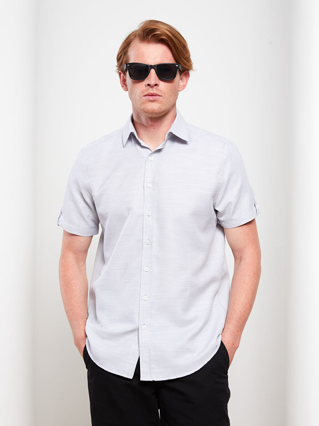 Gri Regular Fit Kısa Kollu Armürlü Erkek Gömlek