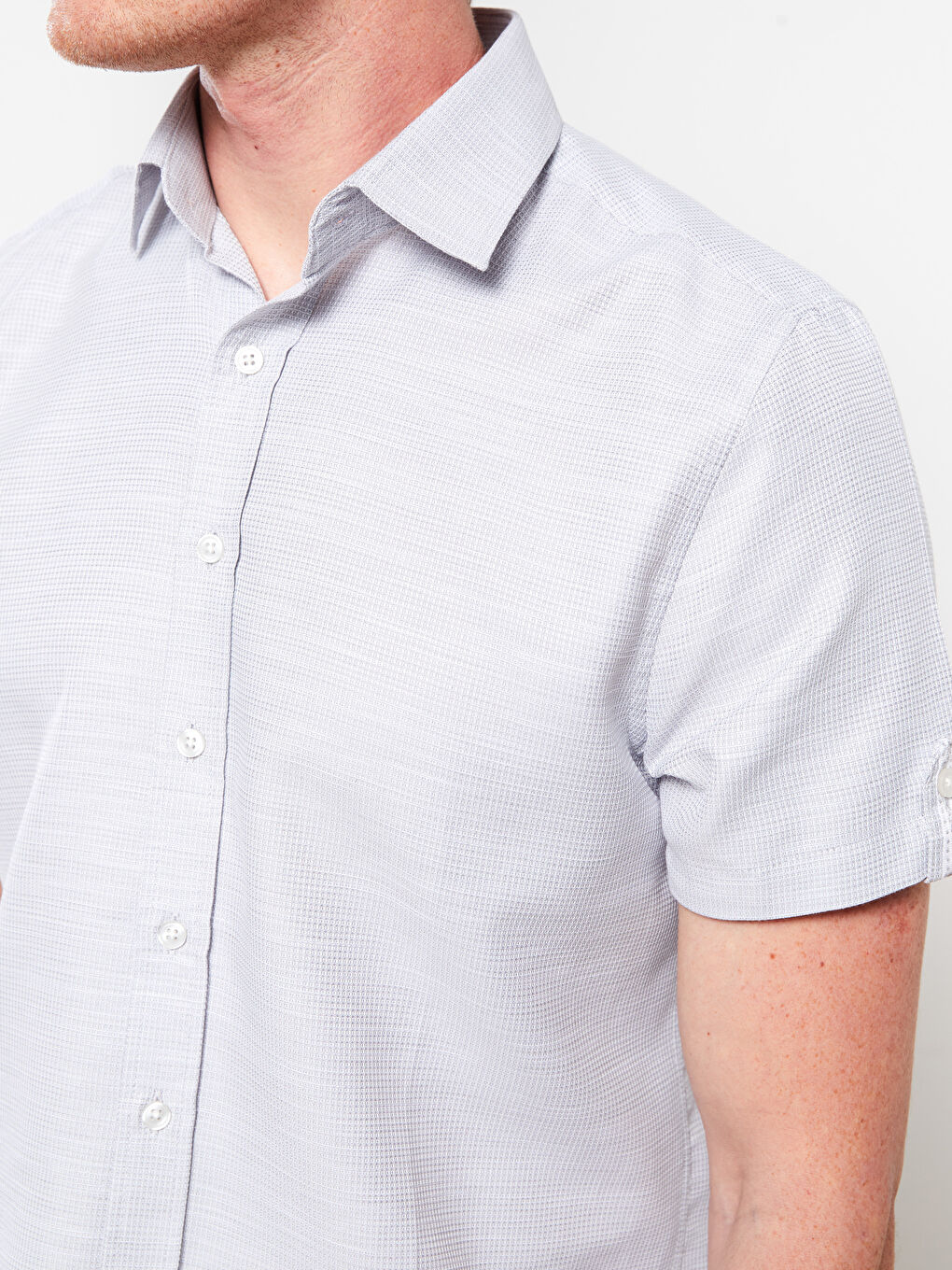 Gri Regular Fit Kısa Kollu Armürlü Erkek Gömlek-3