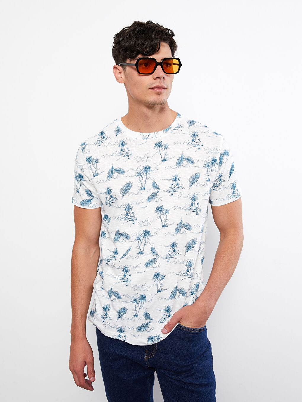 Beyaz Bisiklet Yaka Kısa Kollu Desenli Penye Erkek Tişört-2