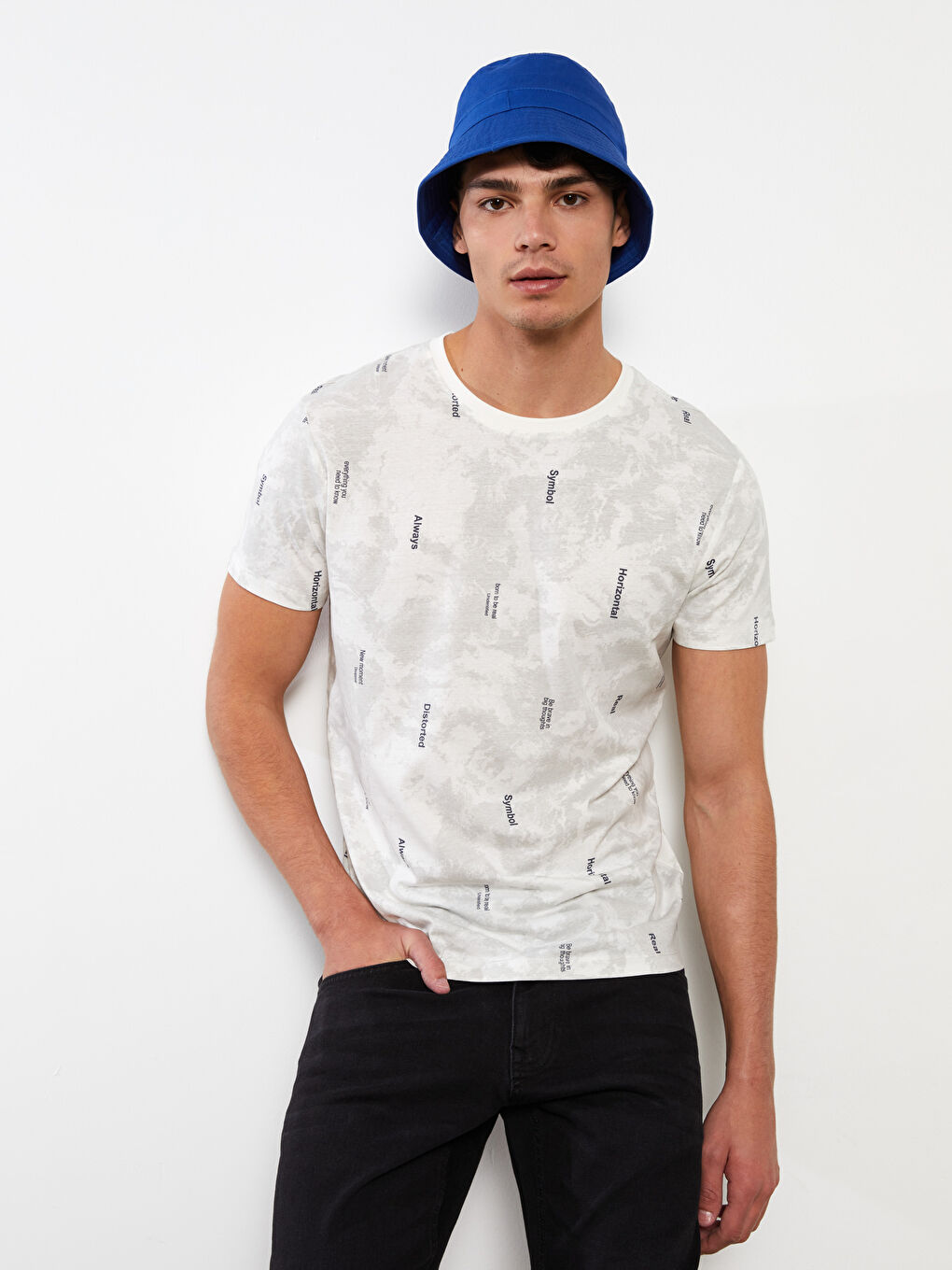 Beyaz Bisiklet Yaka Kısa Kollu Baskılı Penye Erkek Tişört-1