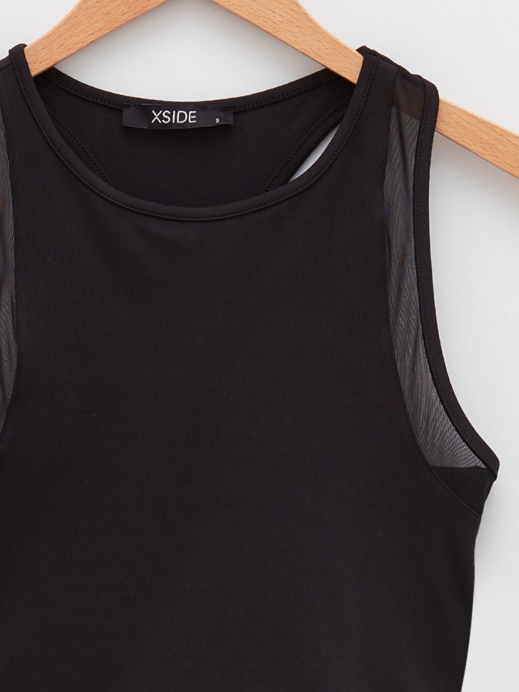 Siyah Bisiklet Yaka Tül Detaylı Kolsuz Crop Kadın Büstiyer-7