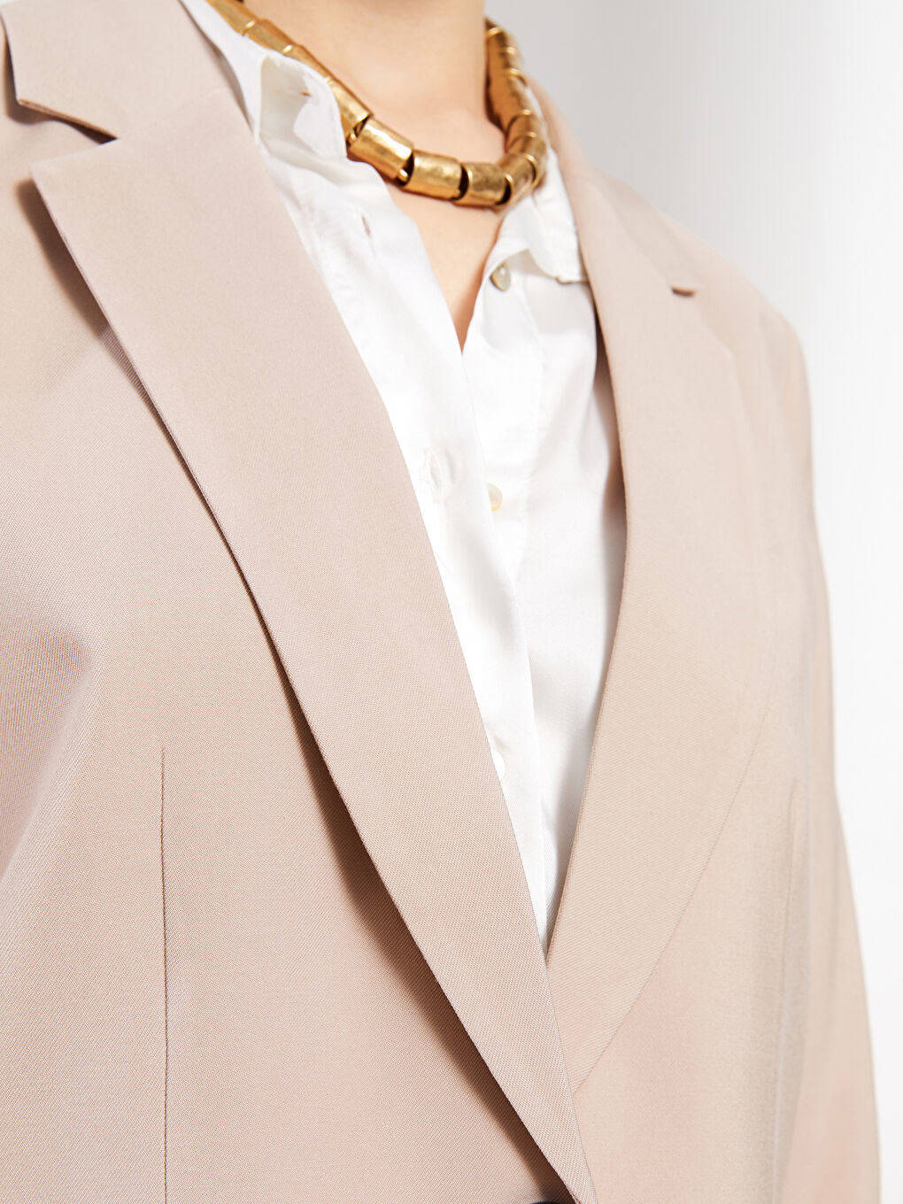 جاكيت بليزر للسيدات بأزرار وكم طويل عادي-4