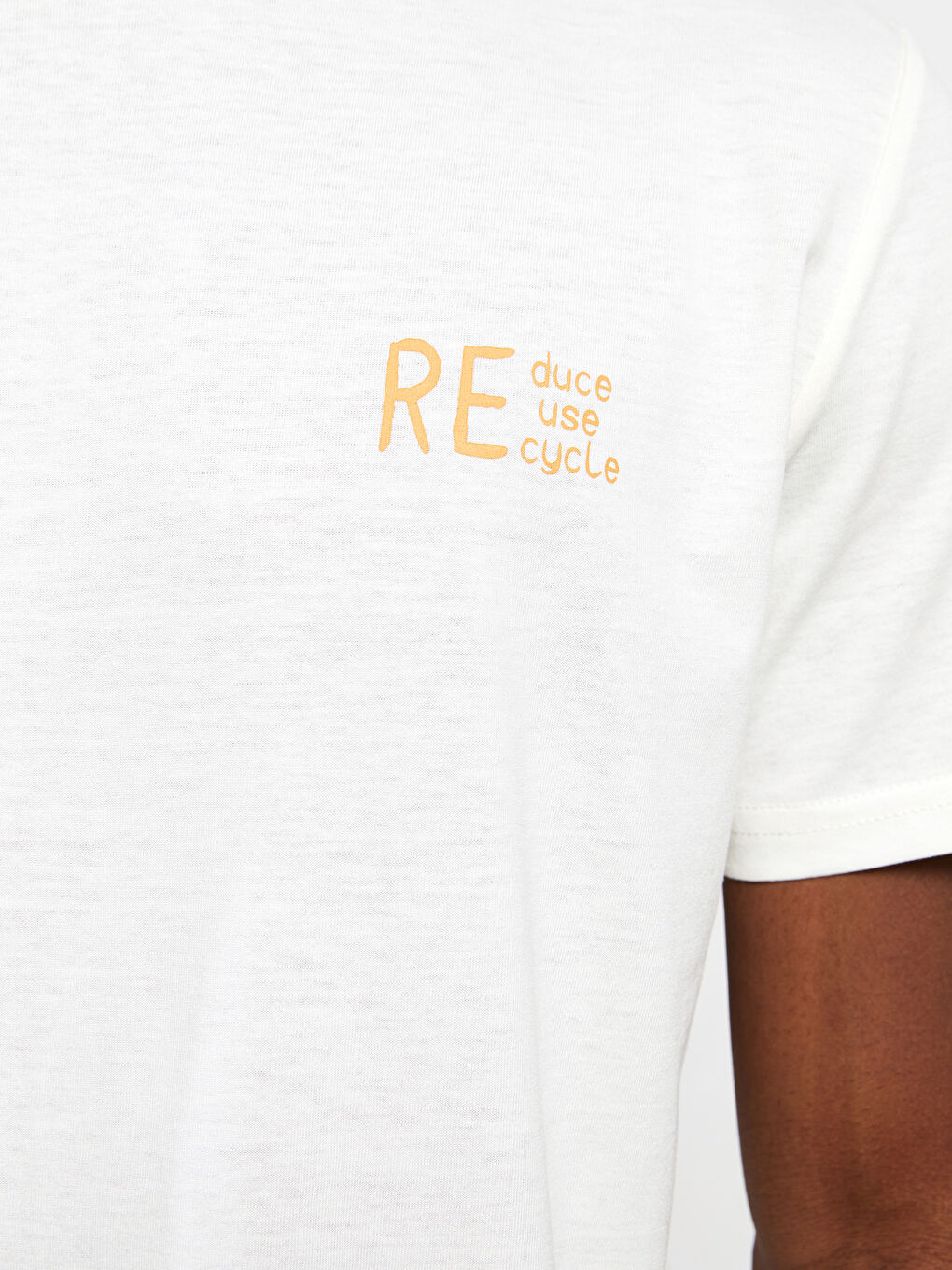 Ekru Bisiklet Yaka Kısa Kollu Baskılı Erkek Tişört-4